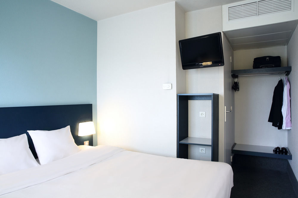 B&B Hotel Hyères Buitenkant foto
